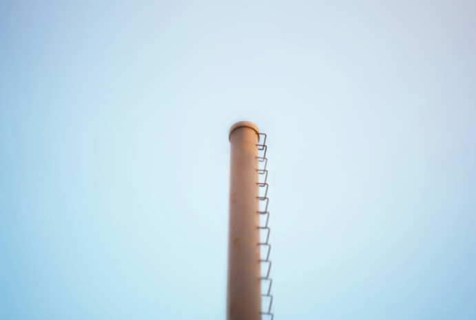 Semiconductor vs Compressor Cooling for Medical Devices | Huajing Cooling Solutions